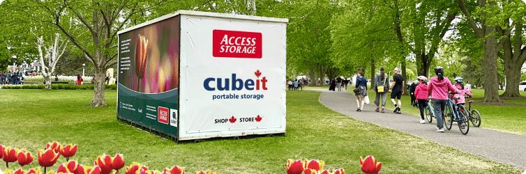 Cubeit container and people walking through the NCC's Canadian Tulip Festival